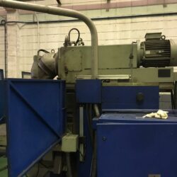 FRESADORA UNIVERSAL TOS STROJTOS FGS 32/40T