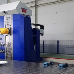 Grata model moving column milling machine