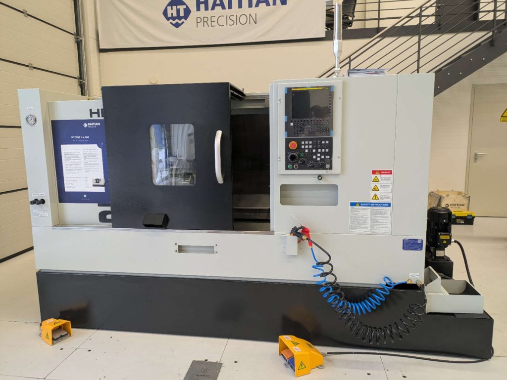 Torno CNC HAITIAN LH8-L  –  Øsobre bancada 620 mm x 560 mm